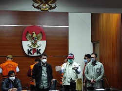 KPK Tetapkan Hakim dan Panitera Pengganti PN Surabaya Tersangka Suap!