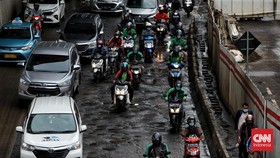 img-title Pengamat: Korban Kecelakaan di Jalan Rusak Bisa Gugat Bina Marga