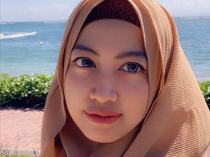 7 Potret Terbaru Maissy Eks Penyanyi Cilik 90'an, Jadi Dokter dan Bunda 3 Anak