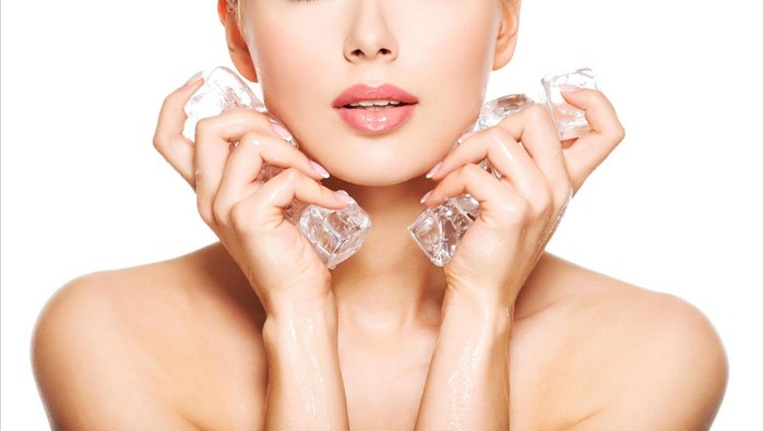 Menyembuhkan Jerawat dengan Es Batu, Efektif atau Berbahaya? Simak Faktanya di Sini