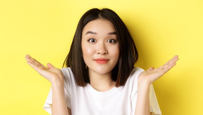 Pori-Pori Kok Kelihatan Besar? Tenang, Kamu Bisa Samarkan Pakai 5 Serum Lokal Ini!