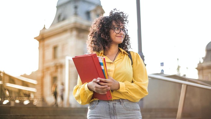 5 Tips Jitu Jadi Mahasiswa Kaya Raya, Cukup Terapkan Deretan Hal Ini Secepatnya!