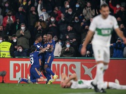 Copa del Rey: Comeback 10 Pemain Madrid Tumbangkan Elche 2-1