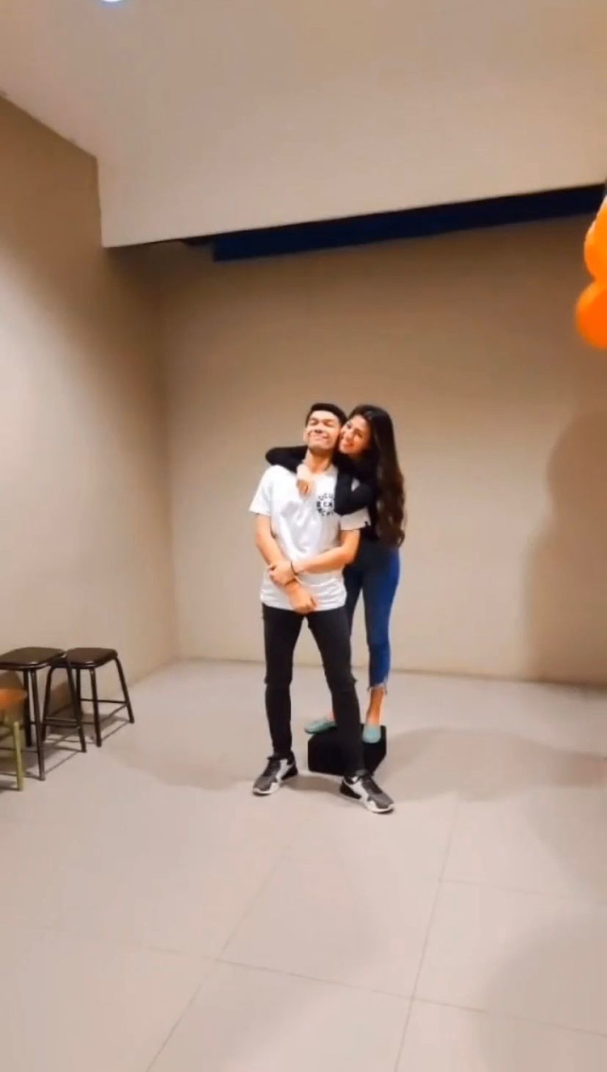 7 Potret Susan Sameh & Fajar Alfian Pebulutangkis