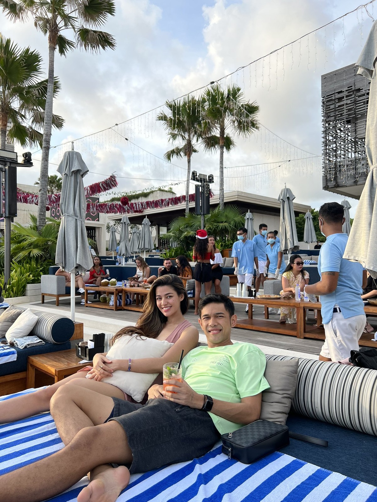 7 Potret Susan Sameh & Fajar Alfian Pebulutangkis