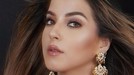 7 Potret Tasya Farasya Make Up Ala Katrina Kaif Tasya Farasya beauty vlogger Indonesia tengah jadi perbincangan usai make up ala seleb Bollywood Katrina Kaif. Yuk intip!