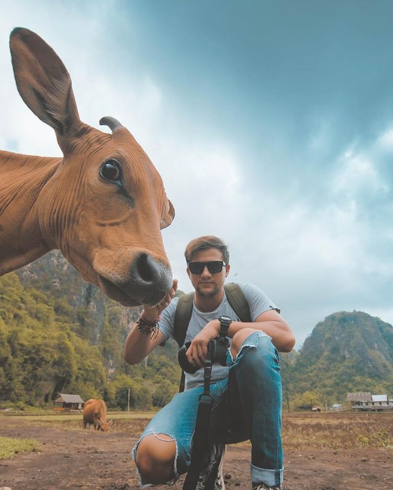 Usai bercerai dengan Risty Tagor, Stuart Collin tak pernah lagi tampil di layar kaca dan kini hobi travelling. Yuk intip potretnya!