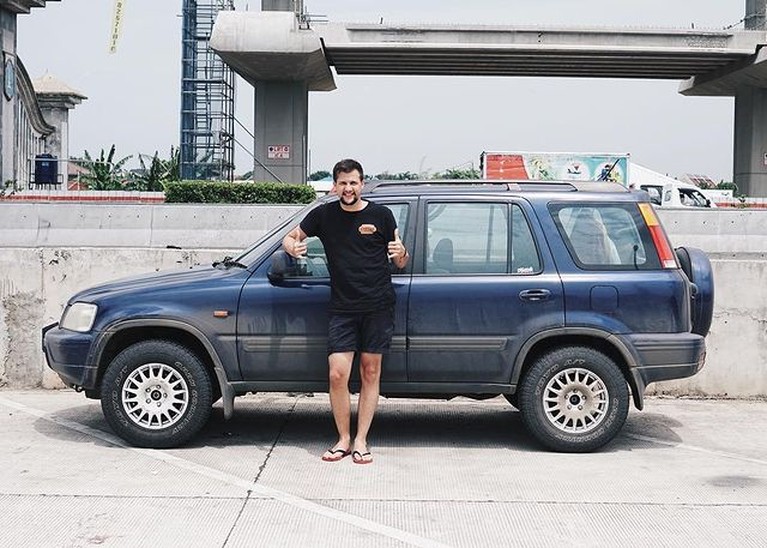 7 Potret Terbaru Stuart Collin Usai bercerai dengan Risty Tagor, Stuart Collin tak pernah lagi tampil di layar kaca dan kini hobi travelling. Yuk intip potretnya!