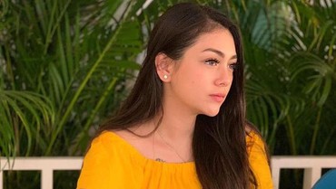 Celine Evangelista Berhijab Syari & Bercadar, Pindah Agama?