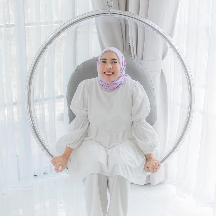 <p>Fitri Tropica mengumumkan kehamilan anak keduanya pada akhir tahun lalu. Sebelumnya dari pernikahan dengan Irvan Hanafi, Fitri Tropica telah dikaruniai seorang anak perempuan bernama Sada Amina Hanara. (Foto: Instagram @fitrop)</p>