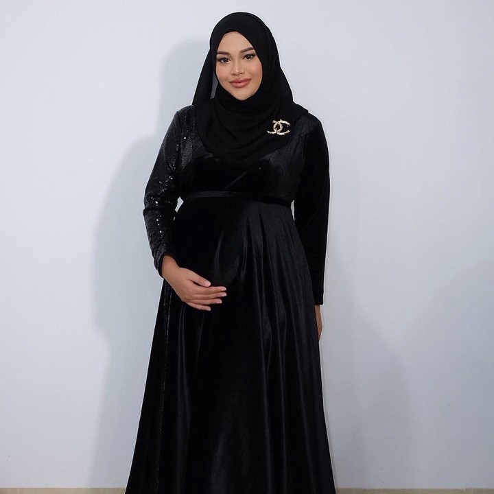 <p>Aurel Hermansyah akan menambah daftar panjang calon Bunda muda di dunia hiburan. Istri Atta Halilintar ini tengah bersiap menyambut anak pertamanya yang berjenis kelamin perempuan. (Foto: Instagram @aurelie.hermansyah)</p>