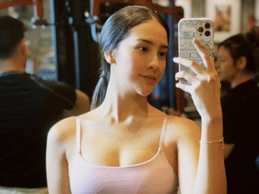 img-title Anya Geraldine Ngamuk dengan Lagu 'Glimpse Of Us', Kenapa?
