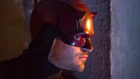 Syuting Daredevil: Born Again Dirombak, Penulis dan Sutradara Cabut