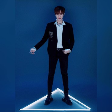 Bergaya & Menari ala J-Hope BTS di Kelas, Dosen Tampan Banjir Pujian