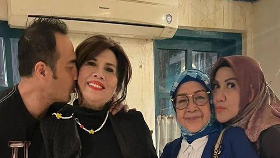 Ferry Irawan dan Venna Melinda