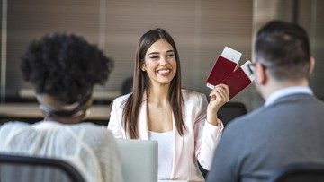 BISNIS KURANG BAIK DI SEMESTER AWAL