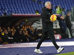 Mourinho Tidak Akan Tukar Roma dengan Klub Lain