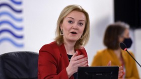 Profil Liz Truss, dari Menlu sampai Gantikan Johnson Jadi PM Inggris