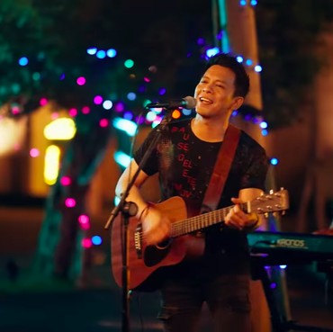 Lirik Lagu Aku & Bintang - NOAH