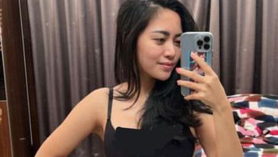 Penampilan Tubuh Kurus Rachel Vennya Usai Alami Tahun yang Berat Usai alami tahun yang berat, berat badan Rachel Vennya turun hingga 10kg bikin tubuhnya tampak makin kurus. Yuk intip potretnya!
