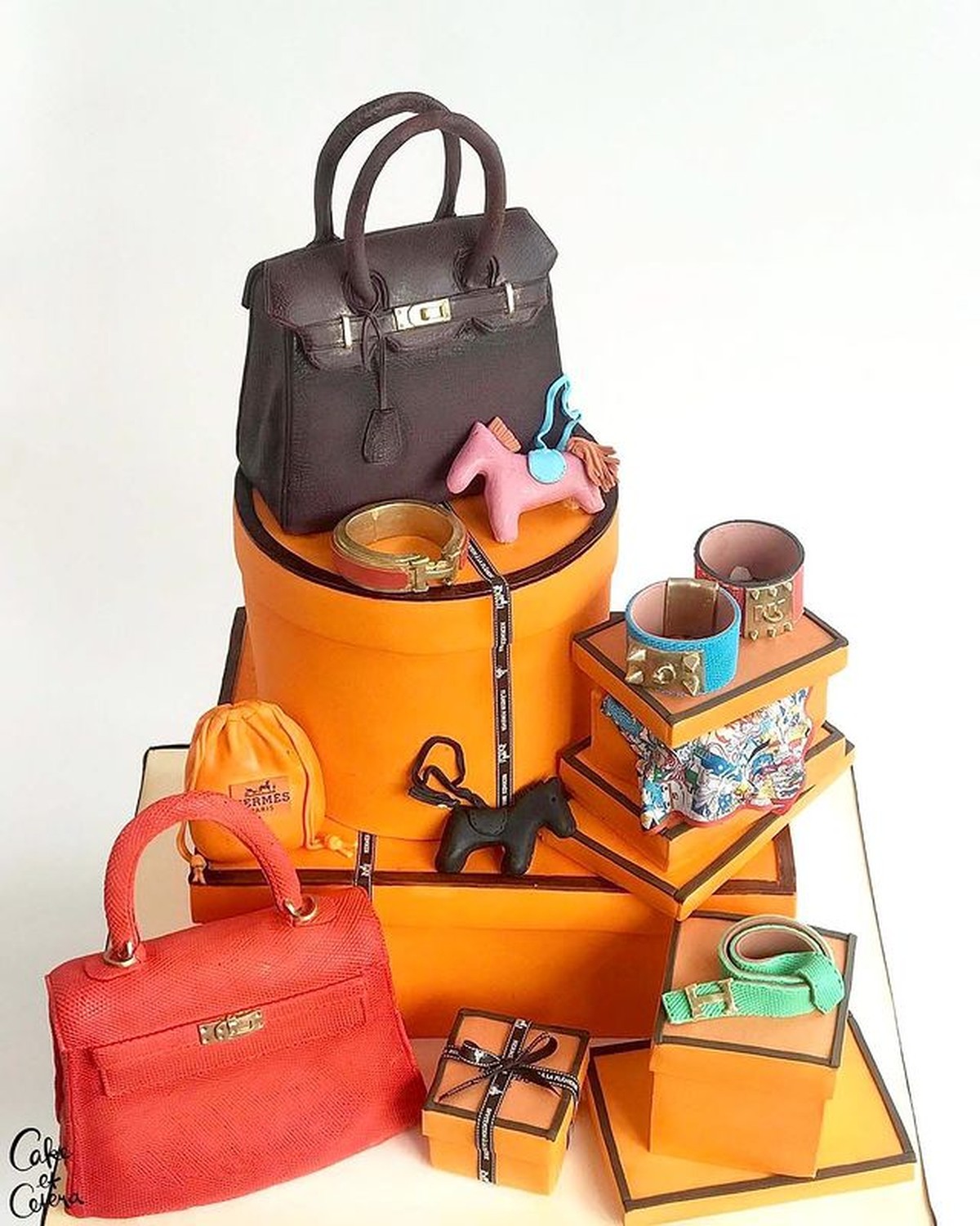 Kartika Putri merayakan ulang tahunnya yang ke-31 pada Kamis &lpar;20&sol;1&rpar; namun malah tuai hujatan&period; Yuk intip potretnya&excl;