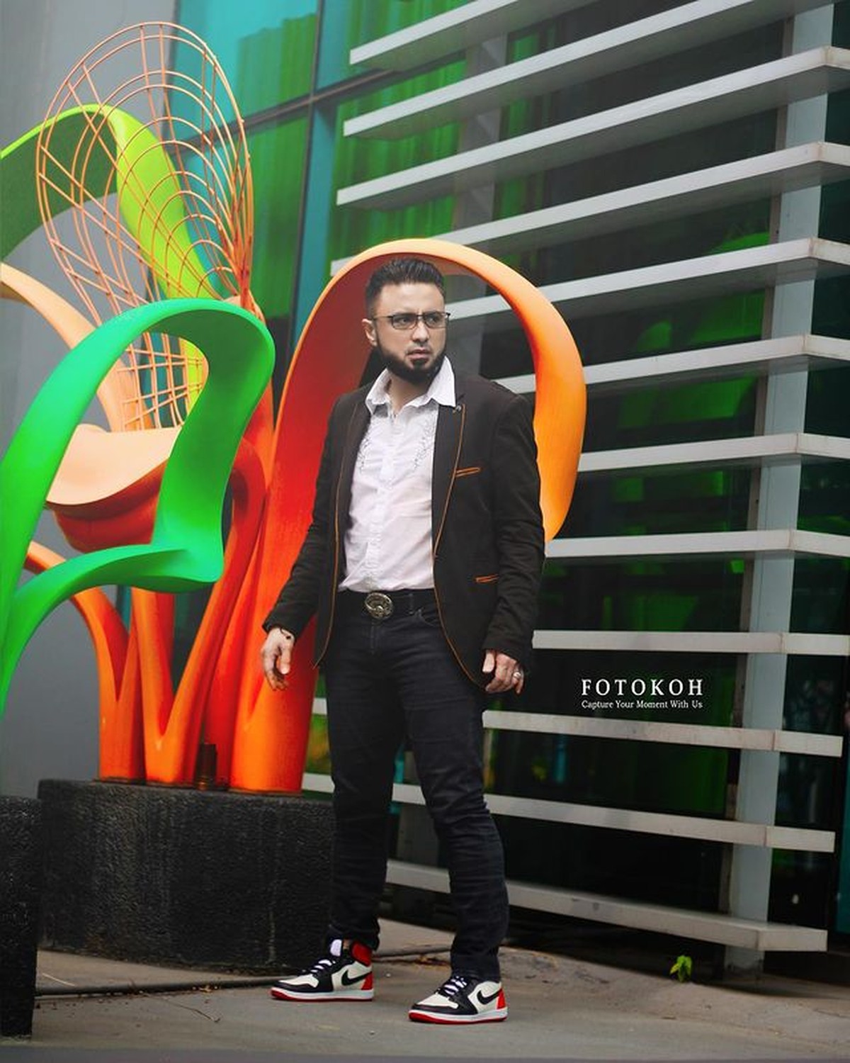 Rizal Djibran mengumumkan kabar bahagia akan melepas masa lajangnya usai gagal nikah 10 kali&period; Yuk intip potret terbarunya&excl;