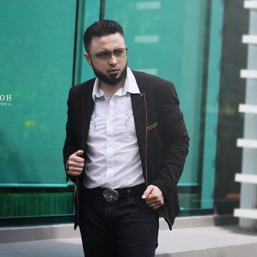 7 Potret Terbaru Rizal Djibran yang Siap Lepas Lajang di Usia 44 Tahun