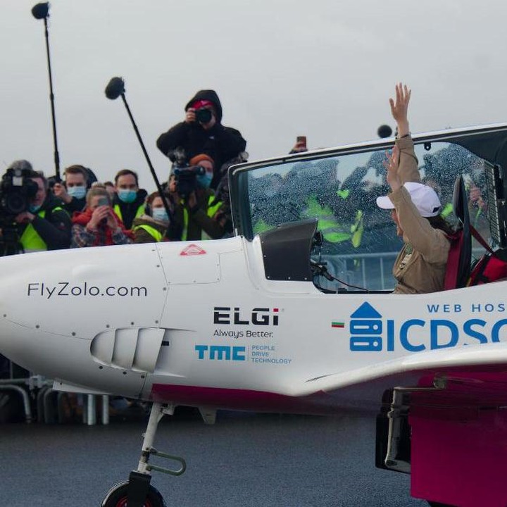 <p>Perjalanan Zara Rutherford tentu sangat berat. Apalagi keliling dunia sendirian. Ia menghadapi berbagai kendala seperti masalah cuaca dan visa. Dari 39 penerbangannya, hanya tiga yang berjalan sesuai rencana. (Foto: Instagram @fly.zolo)</p>