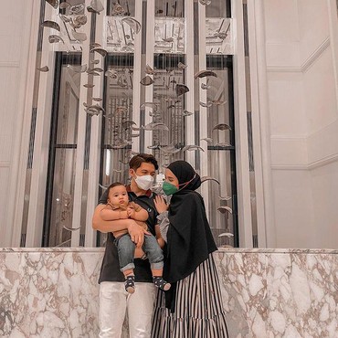 Alhamdulillah.. Putra Irwansyah Sudah Sembuh dari Demam Tinggi