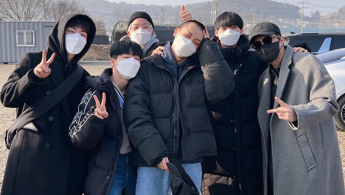 5 Anggota Menjalani Wajib Militer Bersamaan, Yuk Kenalan dengan Boy Group ONF! 5 Anggota Menjalani Wajib Militer Bersamaan, Yuk Kenalan dengan Boy Group ONF!