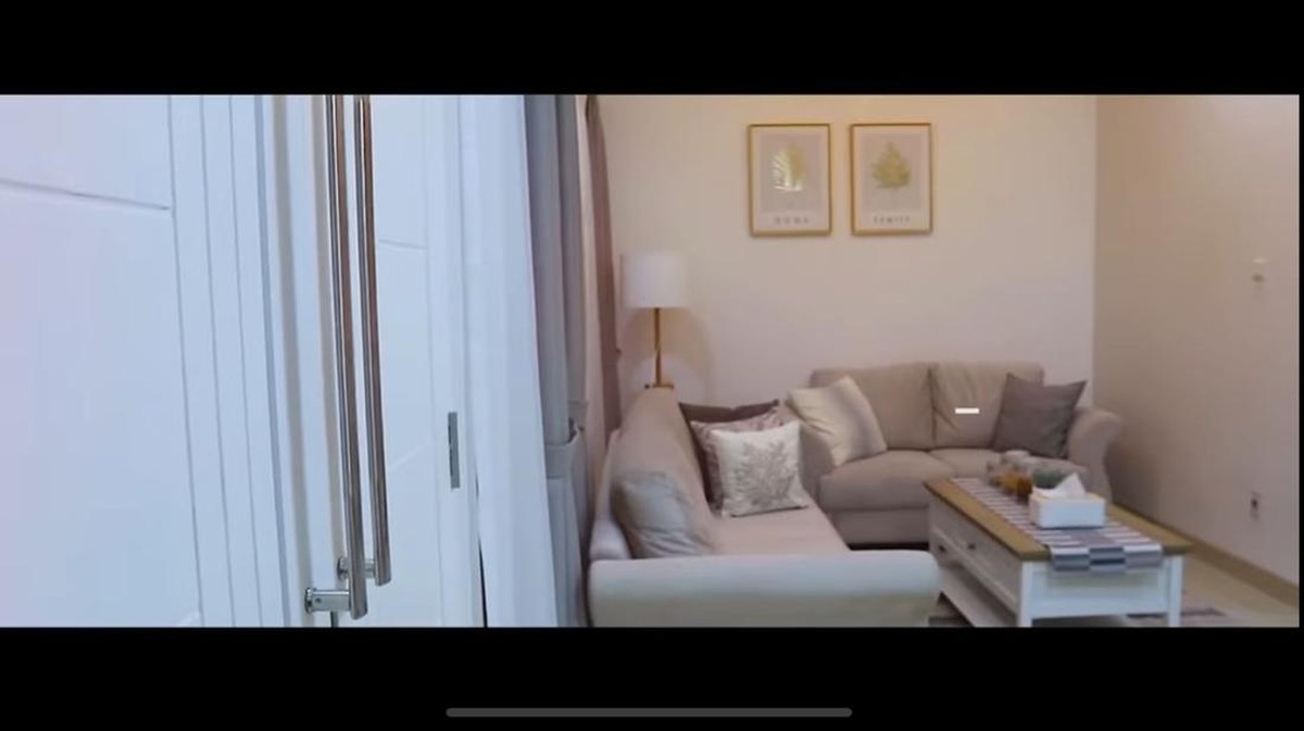 Kiky Saputri dulu adalah guru honorer dengan upah Rp20 ribu&comma; kini ia telah menjadi komika sukses dan memiliki rumah mewah&period; Yuk intip&excl;