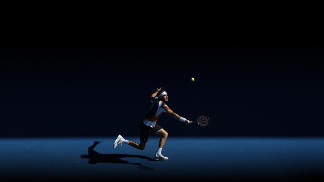Dua petenis unggulan Stefano Tsitsipas dan Daniil Medvedev berhasil melaju ke babak 16 besar grand slam Australia Open.