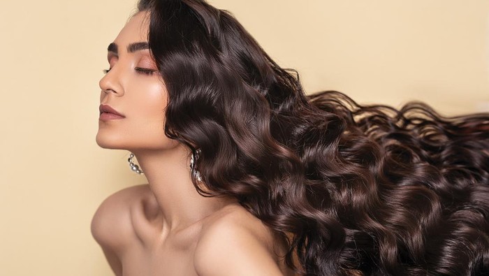 Tanpa Harus ke Salon, 5 Tips Ini Bisa Bikin Rambut Sehat dan Terlihat 'Mahal'
