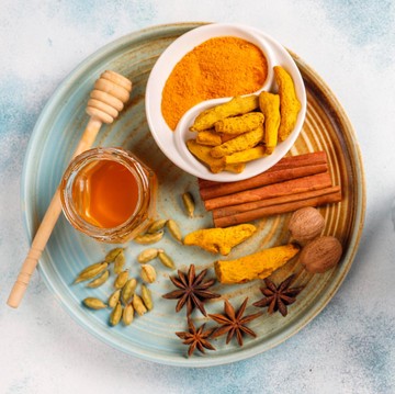 img-title Auto Jadi Imun Booster! 5 Bahan Bumbu Dapur Ini Juga Nikmat Diseduh sebagai Minuman Herbal