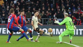 Liverpool Disebut Tak Layak Dapat Penalti