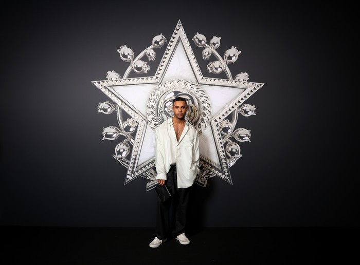 Aktor Lucien Laviscount yang melejit pasca memerankan sosok Alfie di serial
