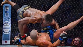 FOTO: Pesta Figueiredo dan Ngannou di UFC 270