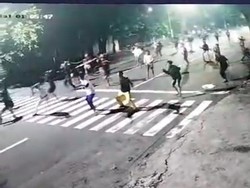 Viral Pemuda di Surabaya Tawuran Bawa Sajam-Mercon, Polisi Lakukan Penyelidikan