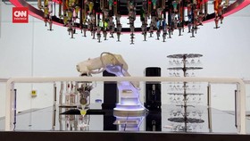 VIDEO: Robot Sajikan Cocktail ke Peliput Olimpiade Beijing