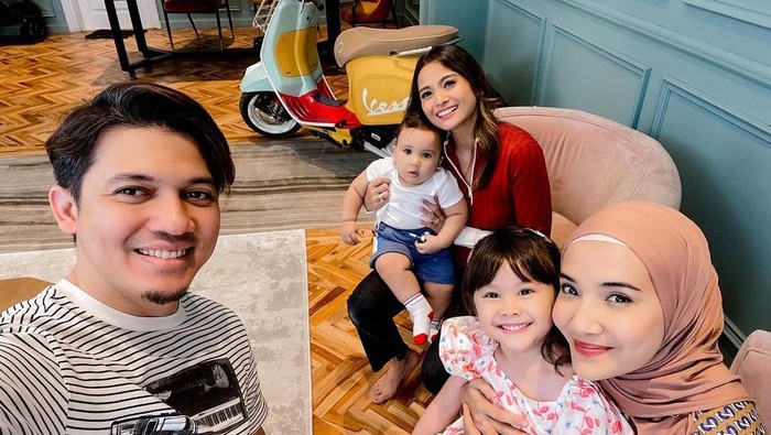 Acha Septriasa dan Keluarga Irwansyah