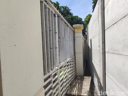 Warga Perumahan Sesalkan Pagar Beton Tutup Akses Rumah di Malang: Bongkar Saja