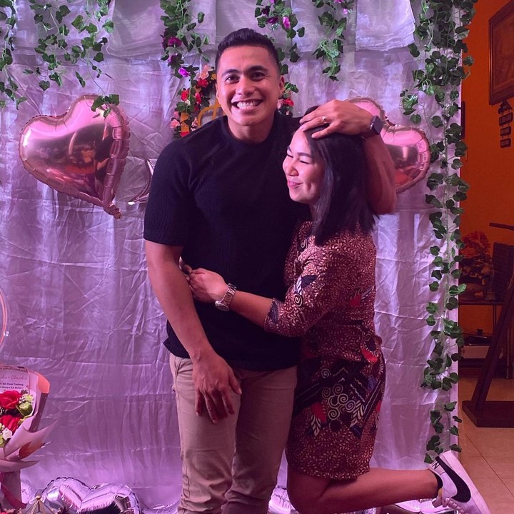 <p>Kabar bahagia itu dibagikan oleh keduanya melalui postingan di akun media sosial Instagram masing-masing. (Foto: Instagram @manganang92)</p>