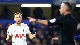 Harry Kane Bingung Pilih Messi atau Lewandowski