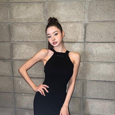 Viral Pakai Barang KW, Free Zia Single's Inferno 1 Kini Tak Punya Teman