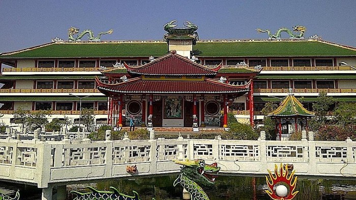 Megah dan Bersejarah! Ini 6 Kelenteng di Indonesia yang Bisa Dikunjungi, Ada yang Terbesar di Asia Tenggara!