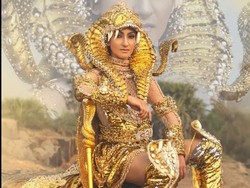 Busana Karya Desainer RI Menang di Kontes Mrs. World, Terinspirasi Kobra