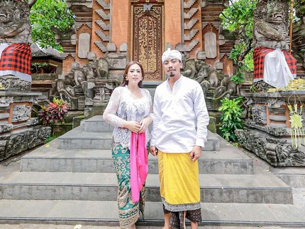 Kini Jadi Pebisnis Sukses, Ternyata Pasangan Crazy Rich Bali Sempat Diremehkan Lho