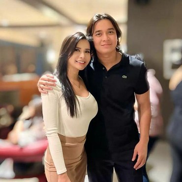 Mesra dengan Maria Vania, Billy Syahputra Tegaskan Cuma Konten