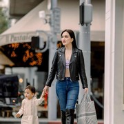 Intip Gaya Liburan Shandy Aulia, Tuai Pujian Karena Stylish dan Diidamkan Jadi Body Goals