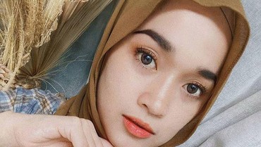 img-title Tegas Tolak Dipoligami, Ririe Fairus: Nggak Mau Berbagi Suami